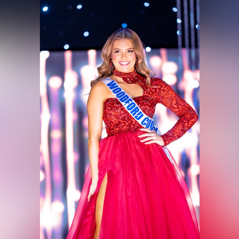 COUTURE Sherri Hill - Red One-Shoulder Gown